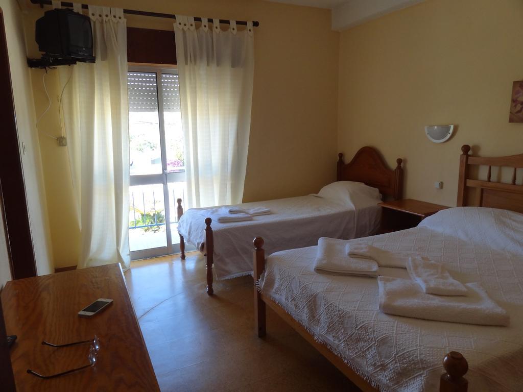 Residencial Espadinha Quarteira Bagian luar foto